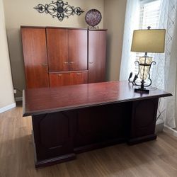 Desk With Credenza