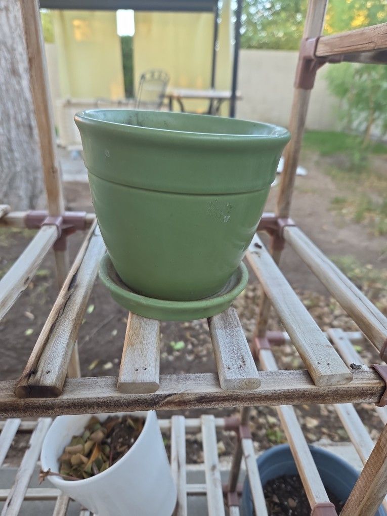 Green Ceramic Pot