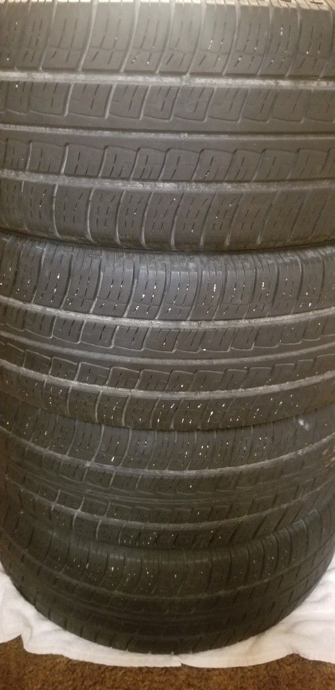 Set Of Big O 225/60/17 Tires