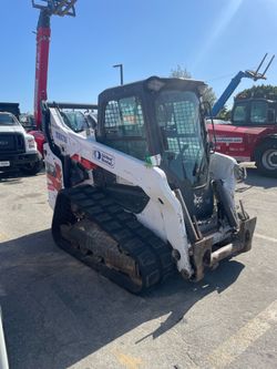 Bobcat T76 Skid Steer
