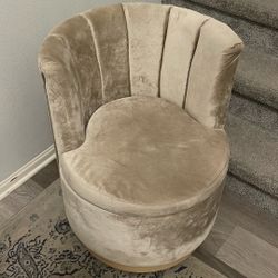 Swivel Chair With Storage