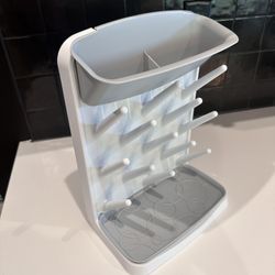 Ubbi Vertical Baby Bottle Drying Rack, Space Saving Countertop Drying Rack Baby Accessory, Gray