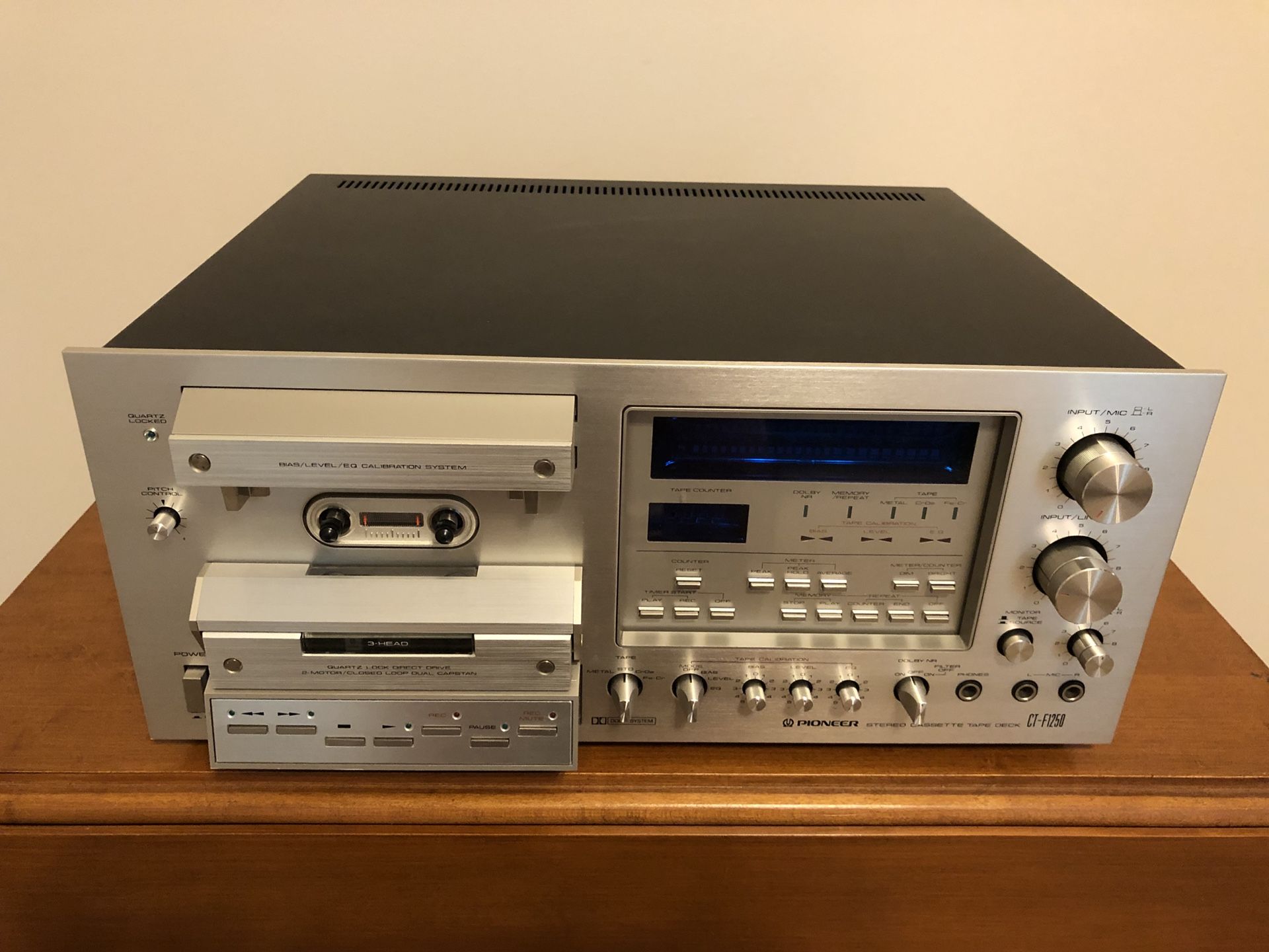 Pioneer CT-F1250 Stereo Cassette Player Deck