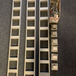 Wall-mounted ladder display rack