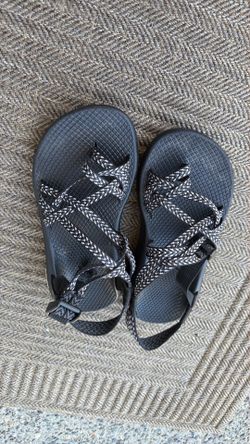 Women Chaco Size 5
