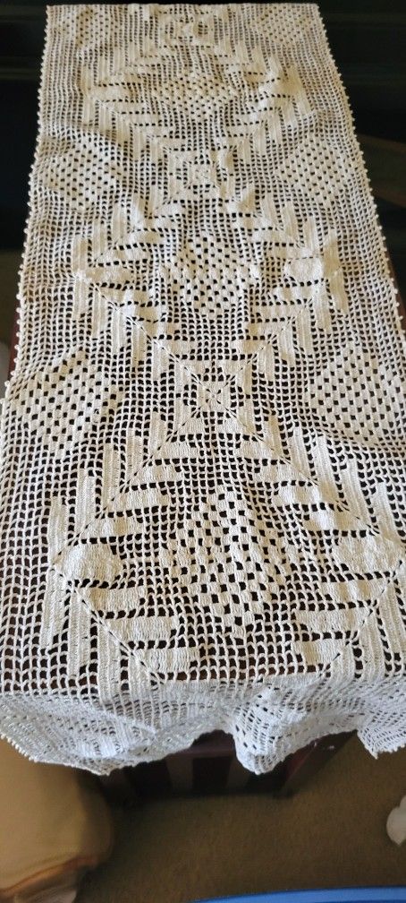 Crochet Table Runner