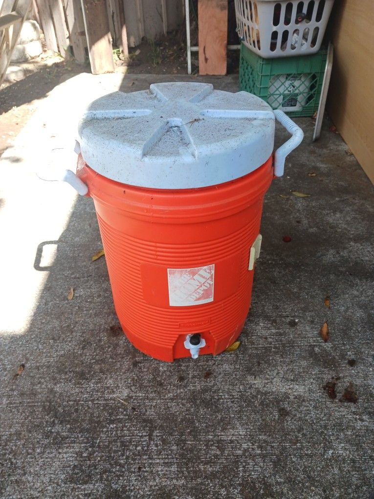 Coleman Igloo 5 Gallons