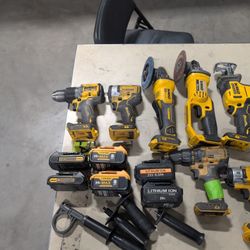DeWalt 20 V Tools Lot 