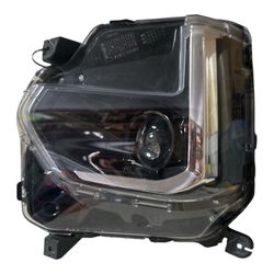 2023 OEM Chevy Traverse Passenger Side Headlamp Assembly