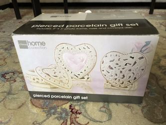 Pierced porcelain gift set