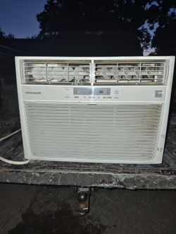 Frigidaire  AC