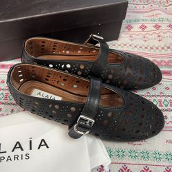 ALAIA Vienne Lambskin Ballet Flats Cutout Mary Jane Black US 9