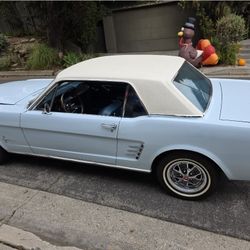 1966 Ford Mustang V8