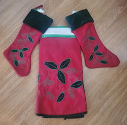 48 inch brand Duke Holly Berry Christmas tree skirt and 2 stockings. for a new with tags