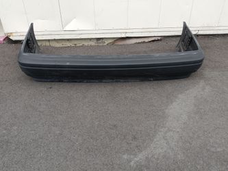 90-92 Volvo 740 back bumper cover oem.