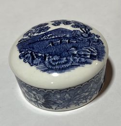 William Adams, Lronstone trinket, jewelry box