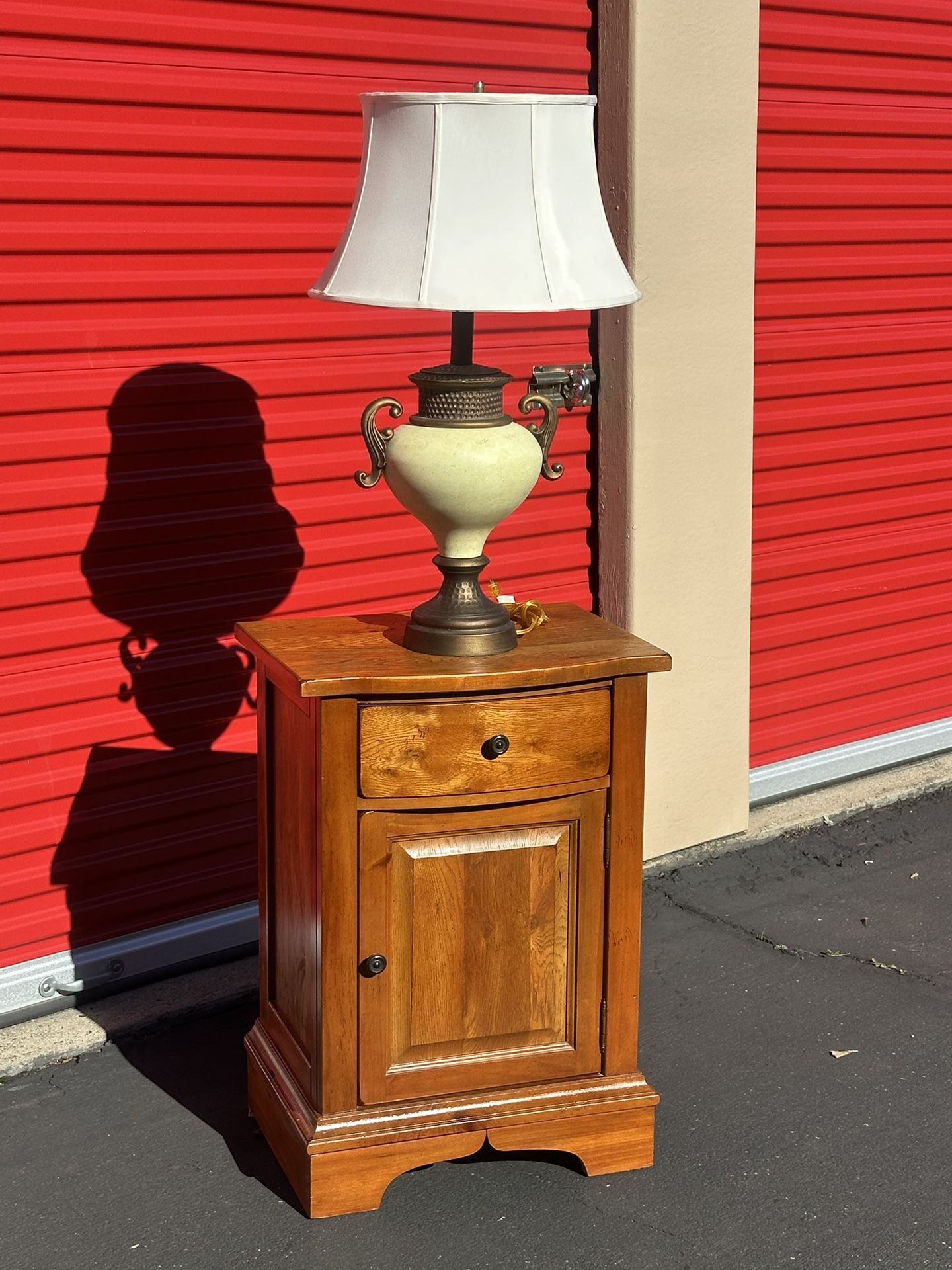 Vintage Nightstand And Lamp