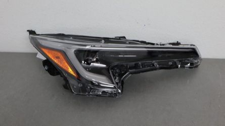 2023 / 2025  toyota corolla full headlight right  ! Oem