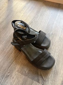 Steve Madden sandals