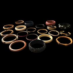 Bangles Bracelets Bamboo Wood Bakelite Etc Lot Of 20 Vintage Old Antique 50s 60s 70s 80s Simple Elegant