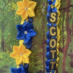 Graduation leis