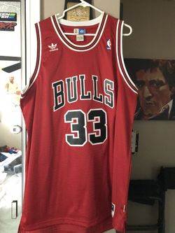 Scottie Pippen jersey