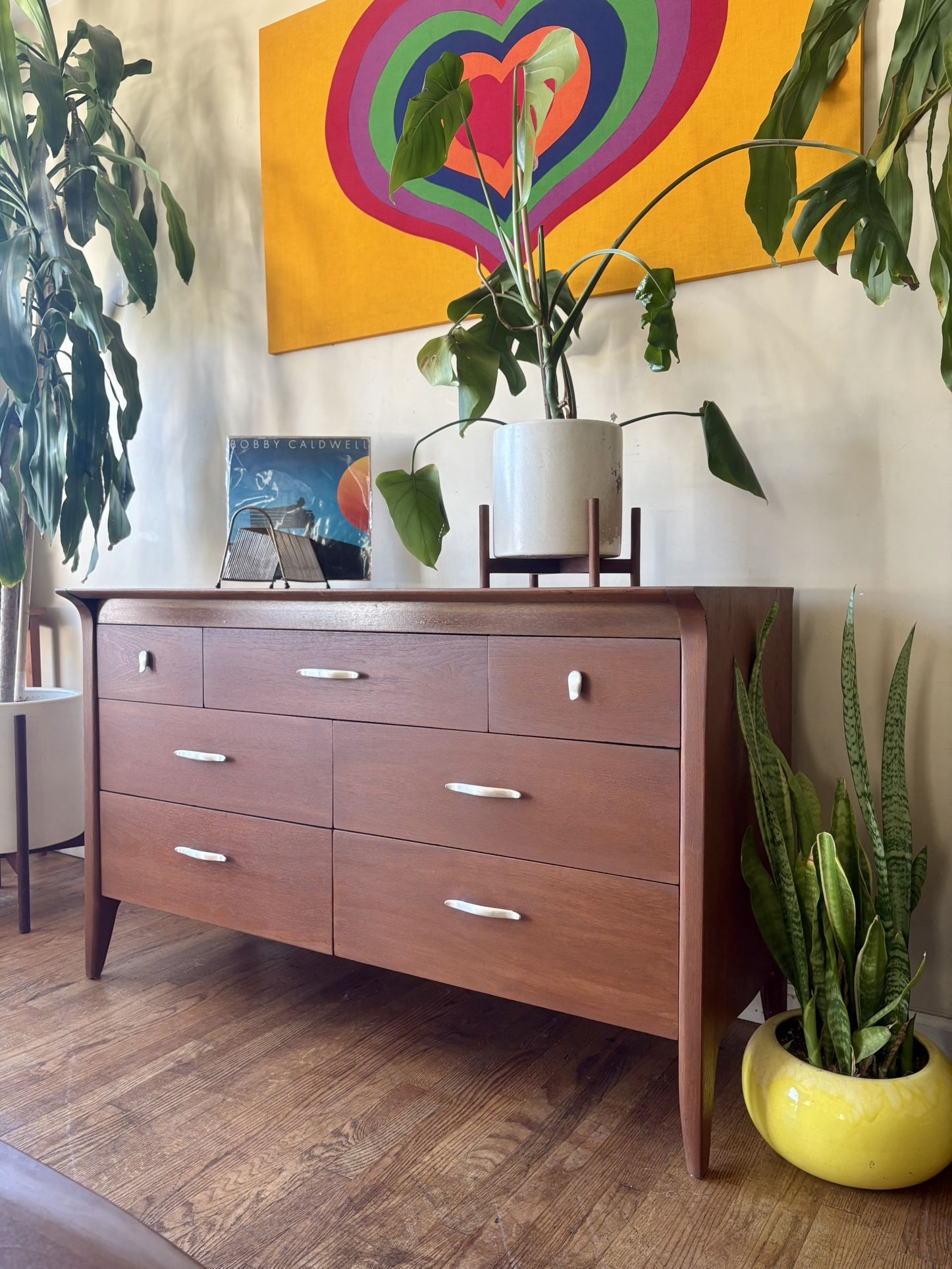 Mid Century Modern Drexel 7 Drawer Dresser
