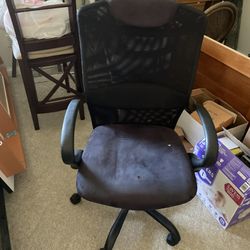 2 High End Computer Chairs