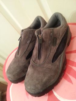 Hytest men's safety footwear