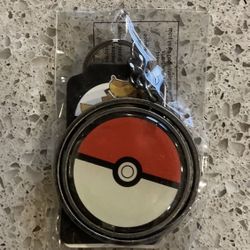 Pokemon Spinning Poke Ball Bioworld Metal Key Chain 2016- NIP - HEAVY!