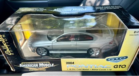 American Muscle ERTL Collectibles 2004 Pontiac GTO 1/18 Diecast NIB