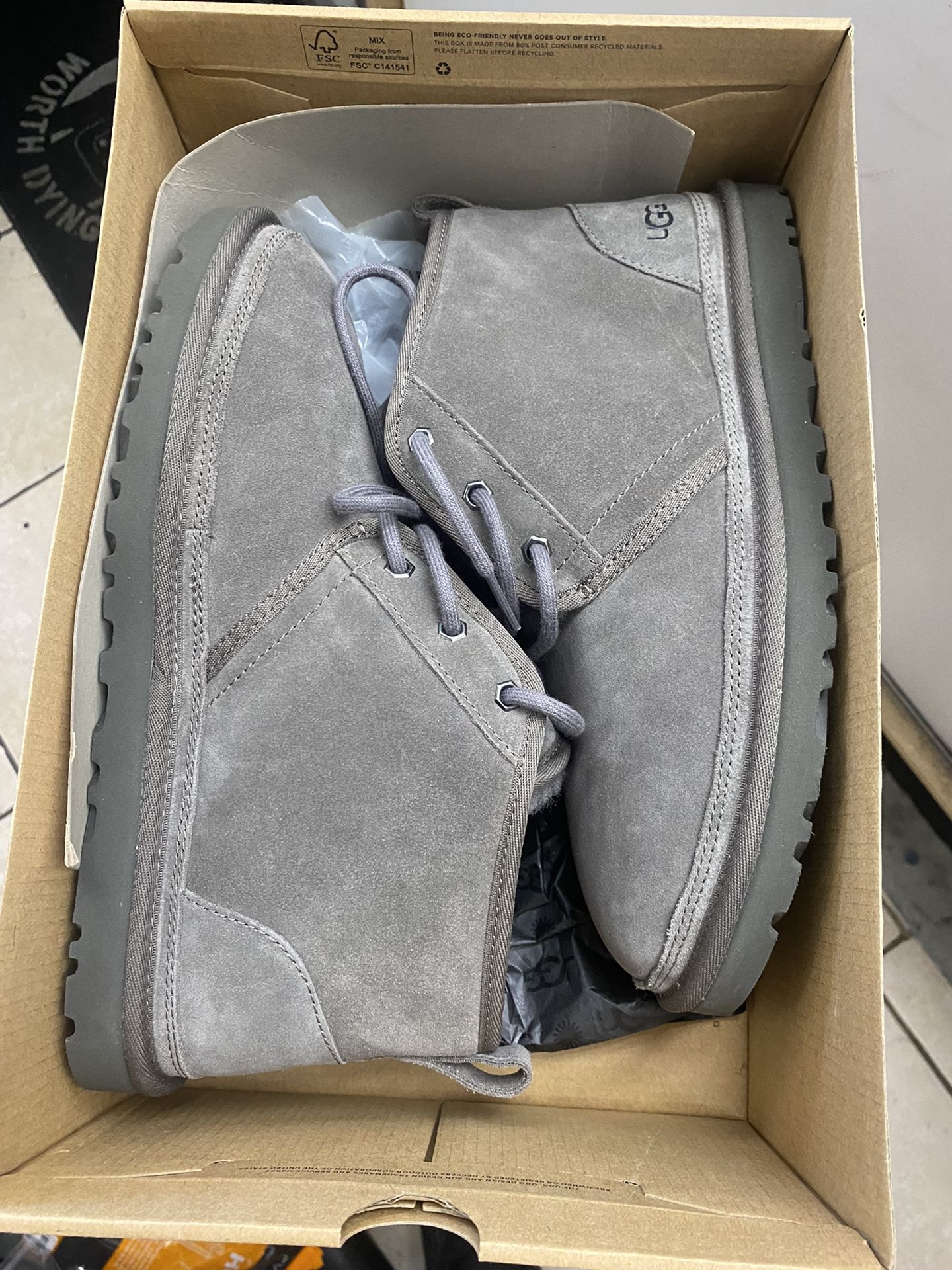 Ugg 3236 Size 10 With Box