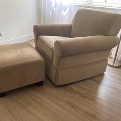 Rocking Chair with Ottoman