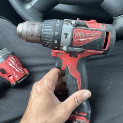 Milwaukee Hammer Drill