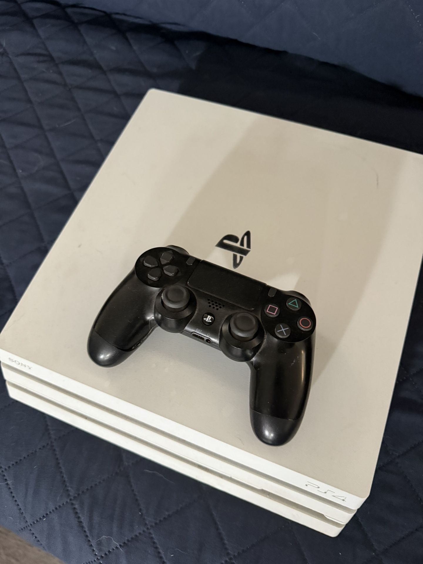 PS4 PRO With 22-24 Games.