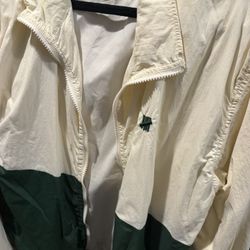UNDEFEATED WINDBREAKER IVORY/GREEN SIZE M MENS