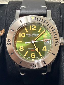 NIVADA GRENCHEN DEPTHMASTER NUMERALS “GREEN” 39mm — SWISS