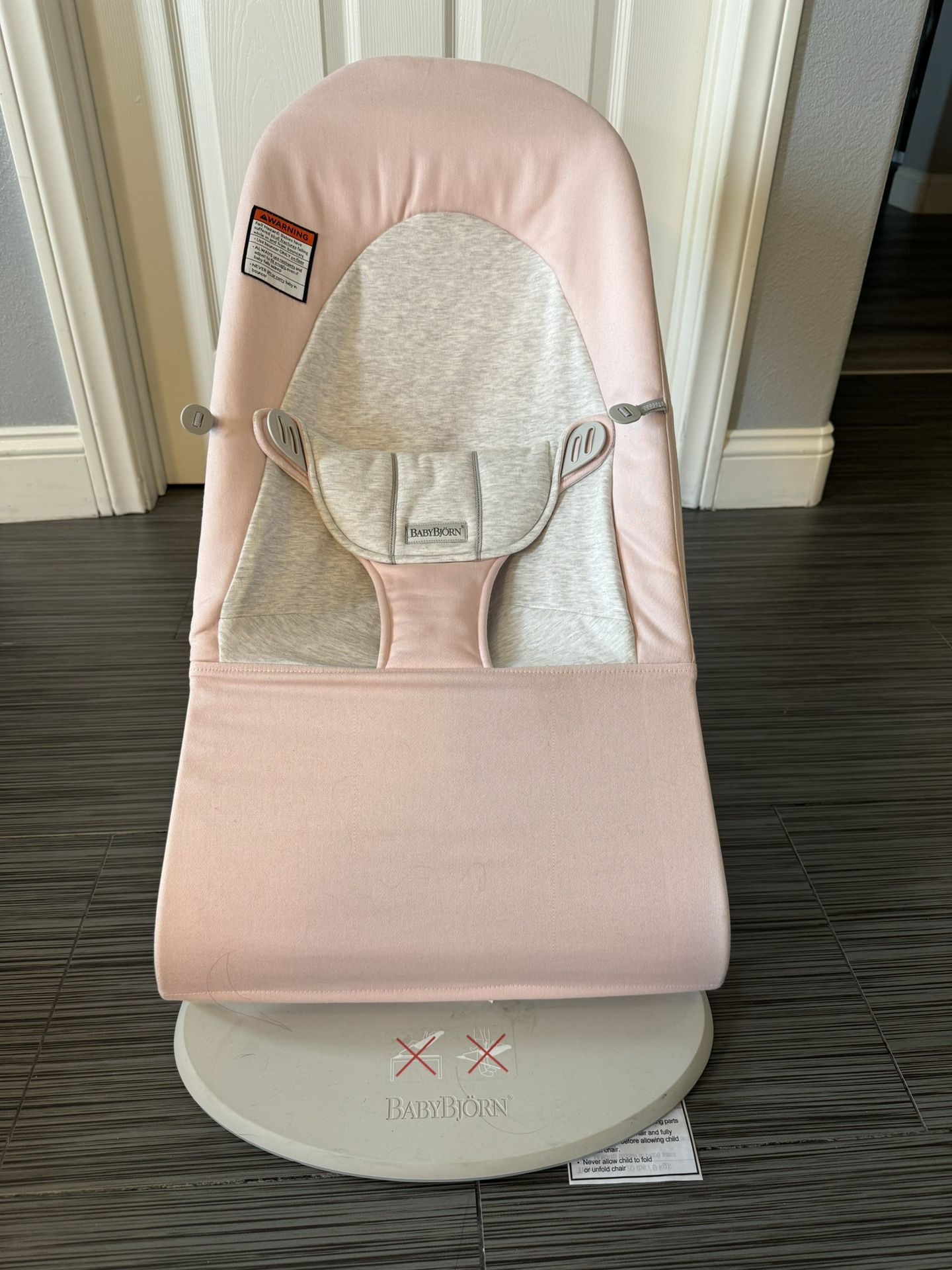 Babybjorn Bouncer in Pink