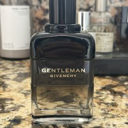 Givenchy Gentleman Boisee Eau De Parfum, 3.4oz, 97% Fill