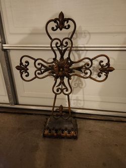 Metal decor Cross