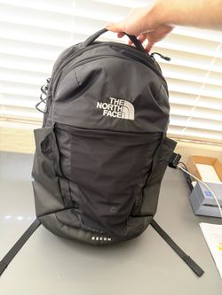 North face recon backpack