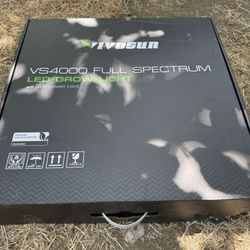2x VIVOSUN VS4000 LED Grow Lights – Brand New in Box - $350 for Both or $180 Each OBO