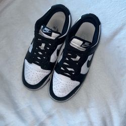 Men's Size 9 Panda Dunks 