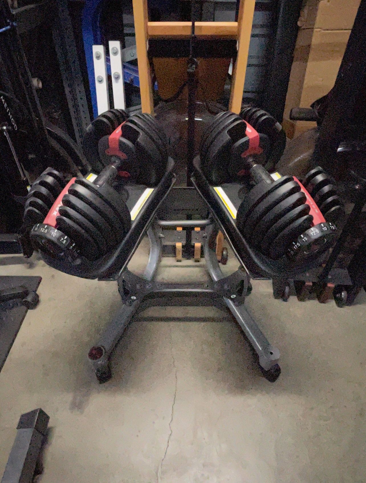 BowFlex SelectTech 552 Adjustable Dumbbells with Stand…. Home Gym Fitness…. $340 Price Is Firm!!!