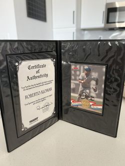 Signed Roberto Alomar Donruss MVP Card