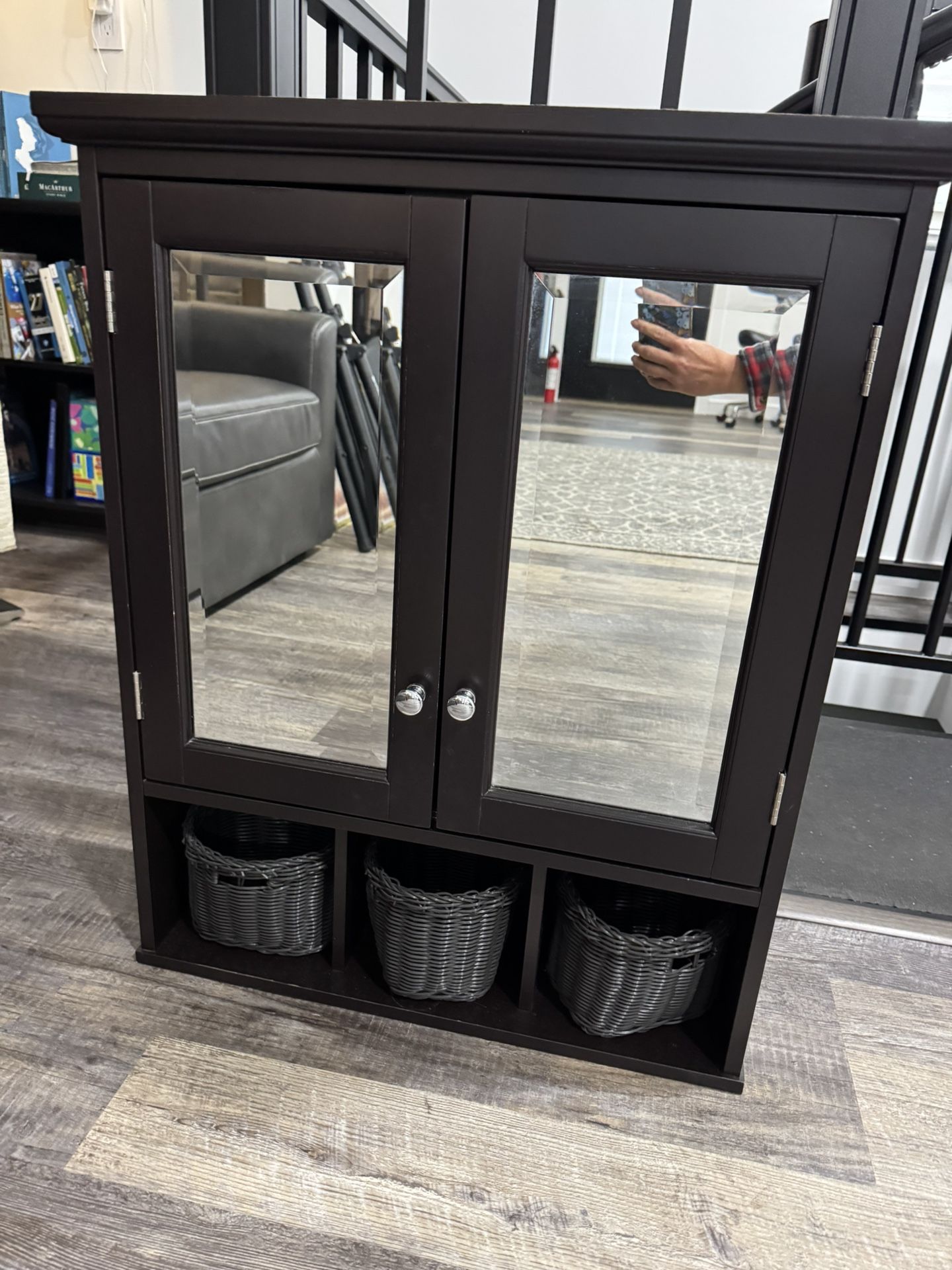 Mirrored Cabinet