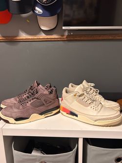 JORDAN 4 A MA MANIÉRE “VIOLET ORE” + JORDAN 3 J. BALVIN “MEDELLÍN SUNSET”