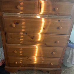 Queen Bed And Dresser 