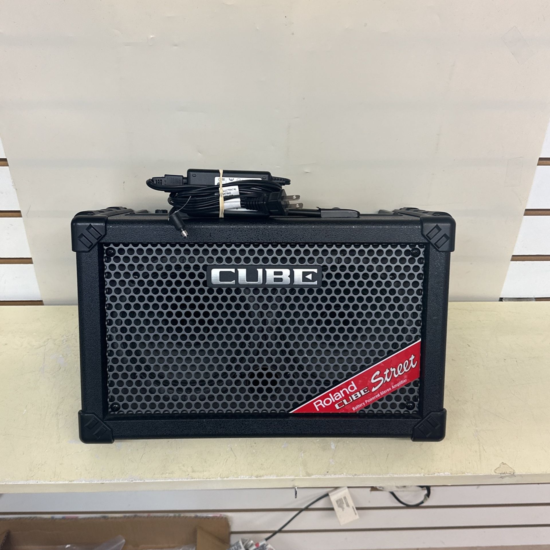 Roland Cube Street Stereo Combo Amplifiers With Power Adapter
