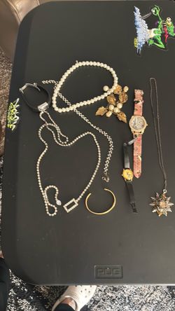 Vintage Costume jewelry